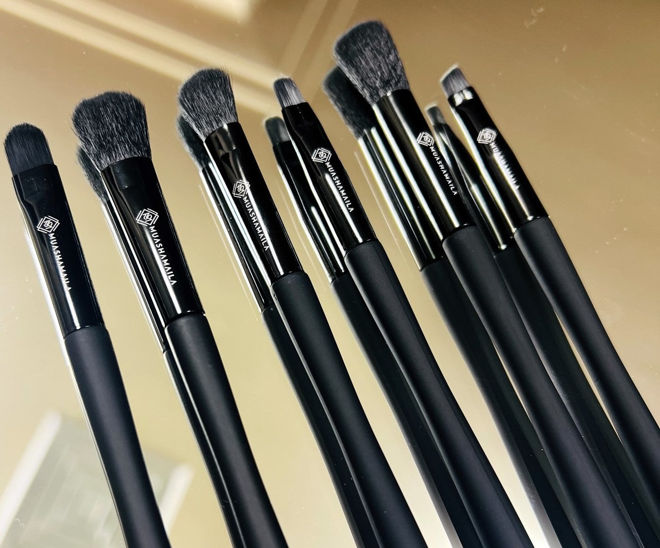 Black_Diamond_Makeup_Brush_Set_Image5