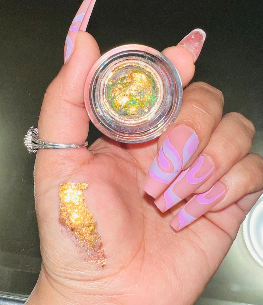 Gold Multichrome GOLD Flake Gel Eyeshadow - MuaShamaila